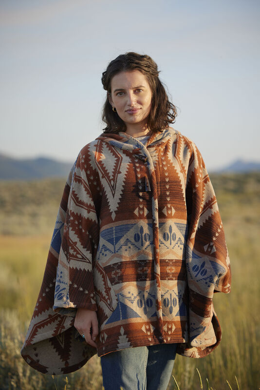 Women's Stockyards Canyon Poncho image number 2